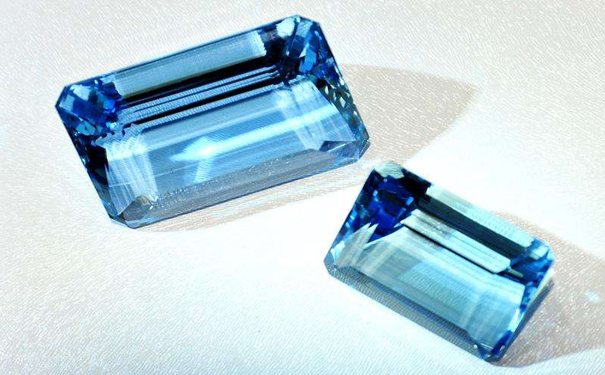 3月生辰石海南宝石