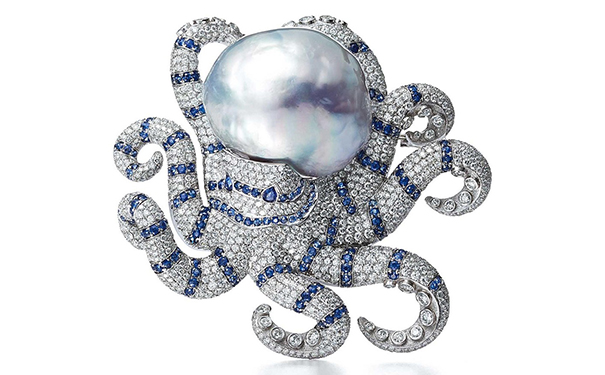 图：Blue Book 高级珠宝系列，2016年