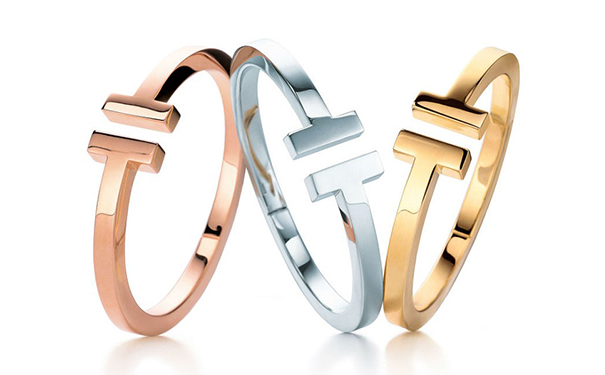 图：TIffany T 珠宝系列，2015年