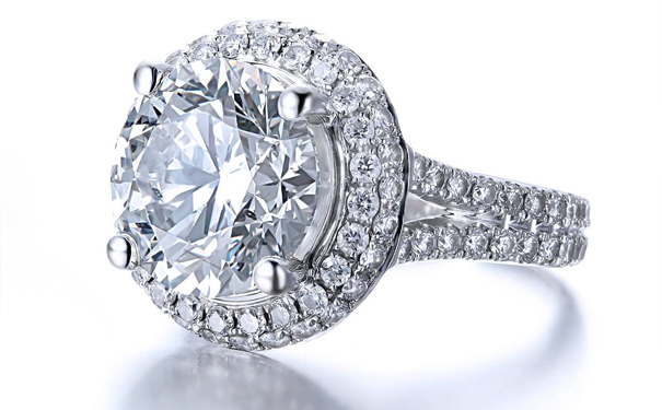 5克拉钻石戒指要多少钱？