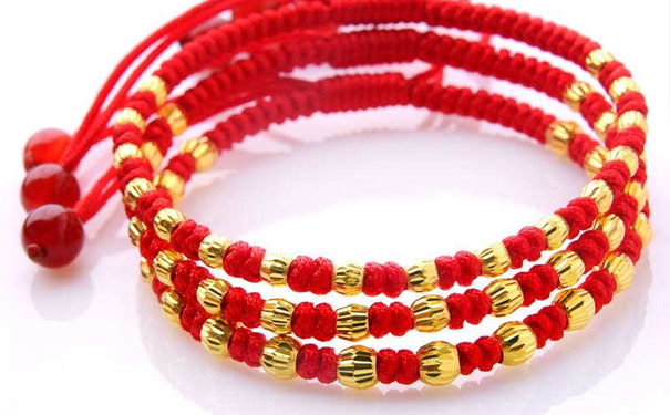 女人转运珠一般带几颗比较合适