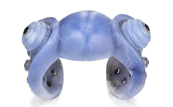 『Lot 63』蓝玉髓手镯，by Suzanne Belperron