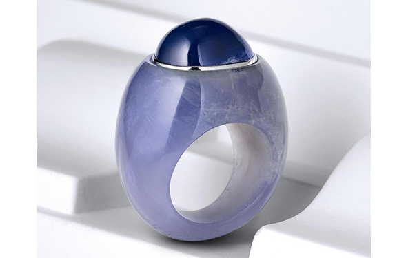 『Lot 62』蓝宝石玉髓戒指，by Suzanne Belperron