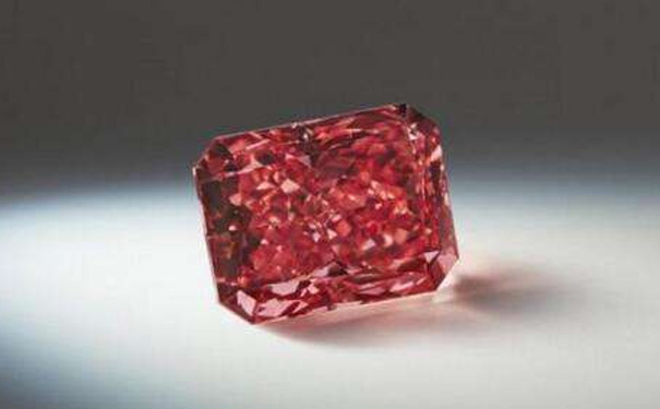 天然红钻