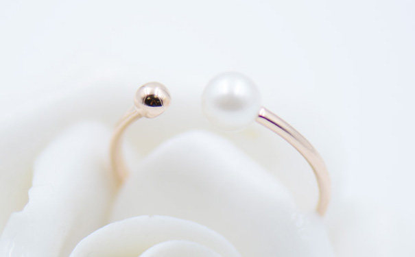 珍珠戒指