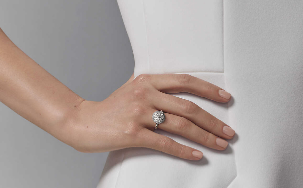 tiffany官网的3克拉钻戒