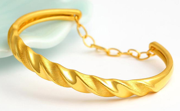 黄金手镯