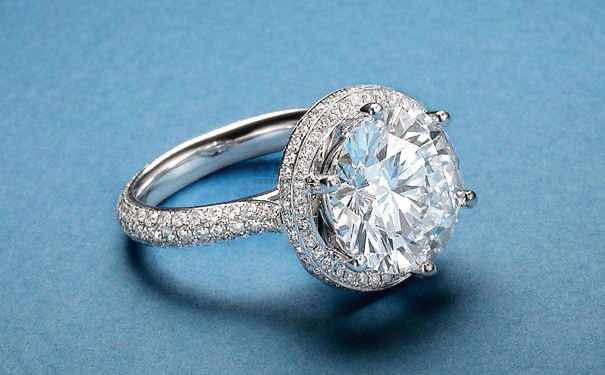 5克拉钻戒多少钱,实体店或网上哪里买更好?