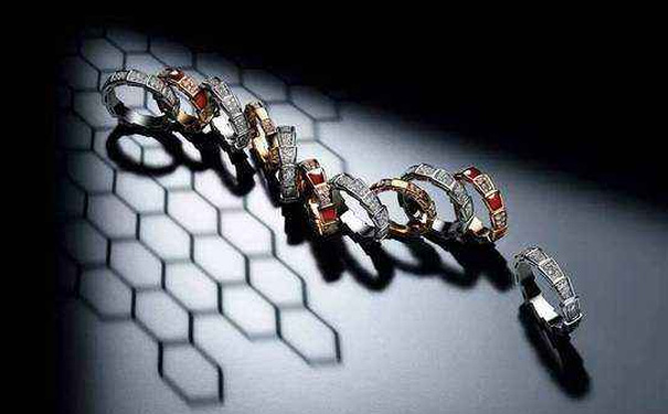 宝格丽Serpenti Viper Ring系列戒指