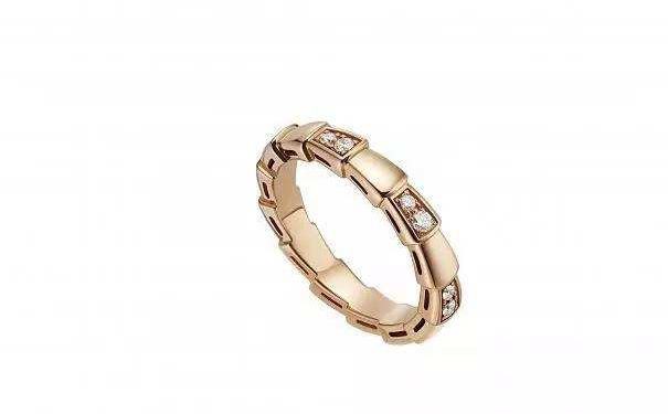 宝格丽Serpenti Viper Ring系列戒指金色