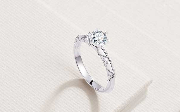 定制钻石戒指
