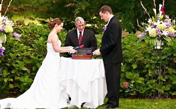 证婚人致辞