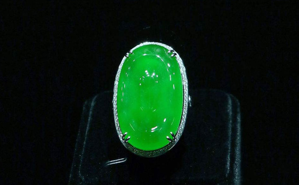翡翠戒指