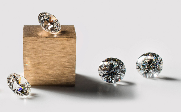 实验室种出钻石