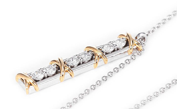 “蒂凡尼”这和“Tiffany&co”