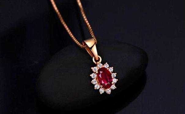红宝石项链