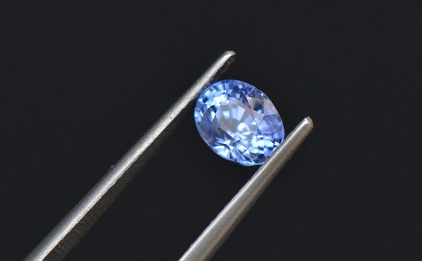 天然蓝宝石