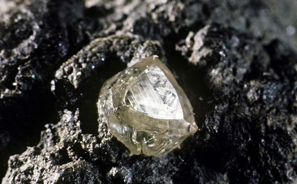 钻石是怎么形成的