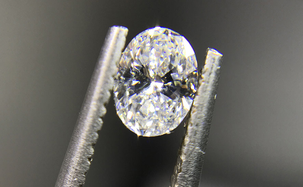 钻石是怎么形成的？