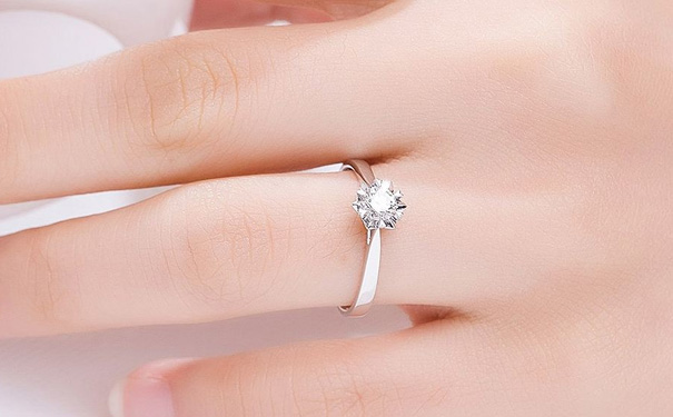 30分钻戒佩戴效果