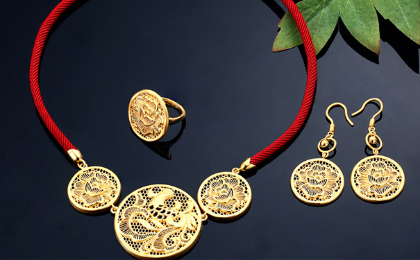 结婚三金是哪三金