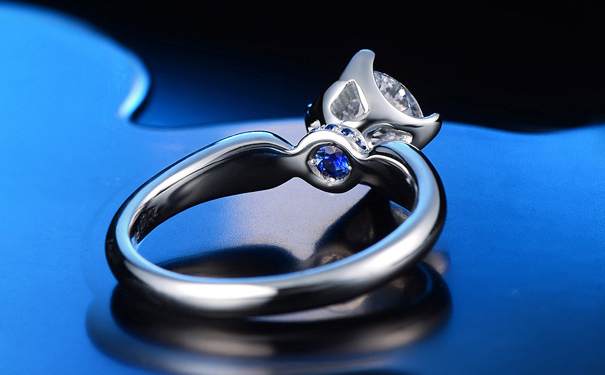 一克拉等于多少分