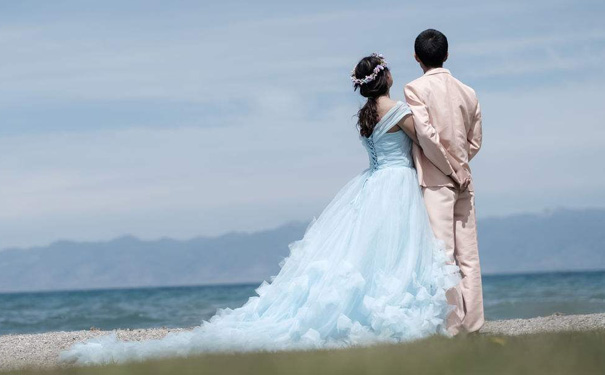 海边婚纱照