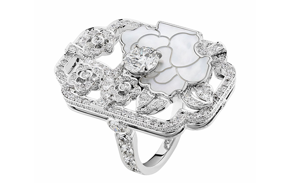 白色珍珠贝母戒指