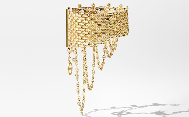 Voltige 金质手链和耳坠