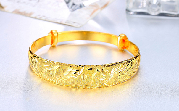传统黄金手镯