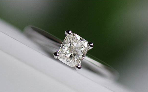 枕形钻石 枕形钻石