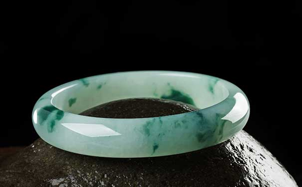 黄金有价玉无价