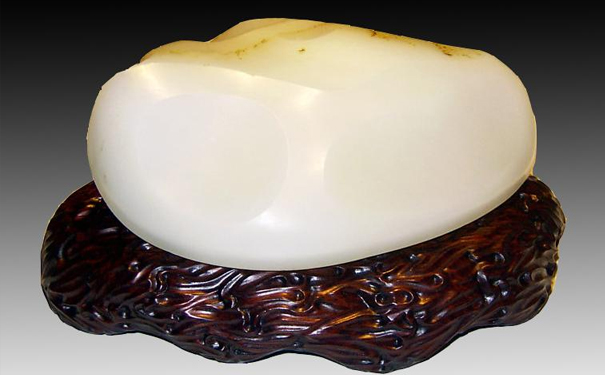 现在羊脂白玉多少钱一克