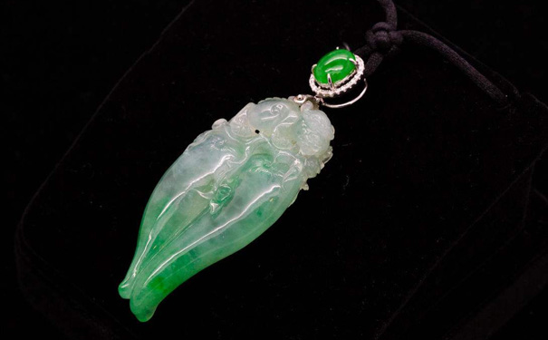 翡翠吊坠
