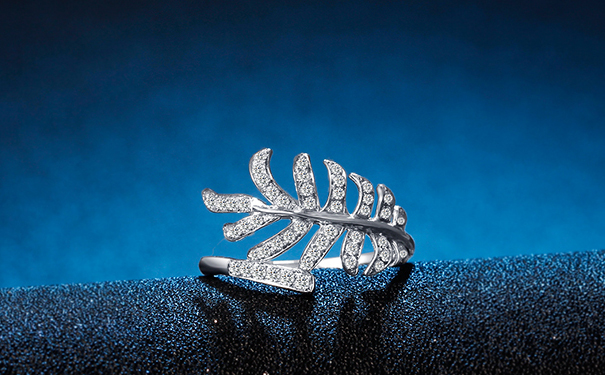 市面上的钻石价格高吗 