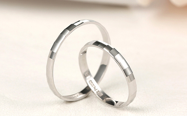 Pt是铂金还是白金