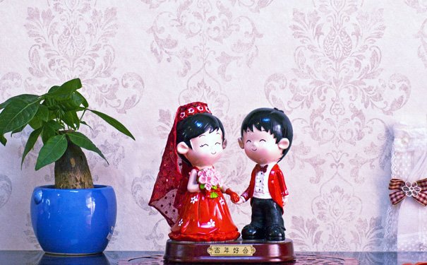 结婚玩偶
