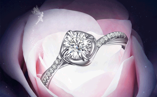 英国皇室的订婚戒指