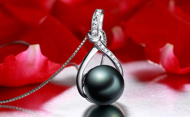 黑珍珠吊坠