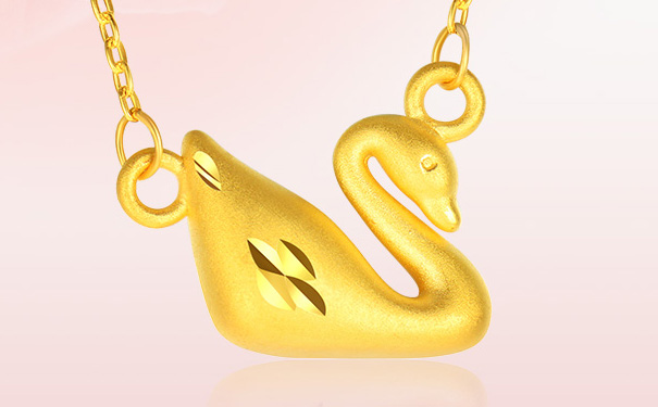 天鹅黄金吊坠