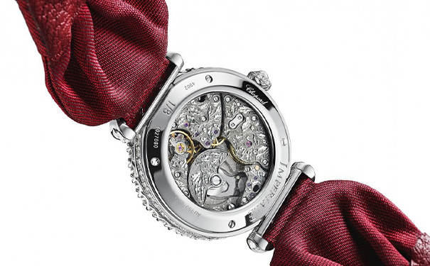 腕表拥有摆频为28800vph