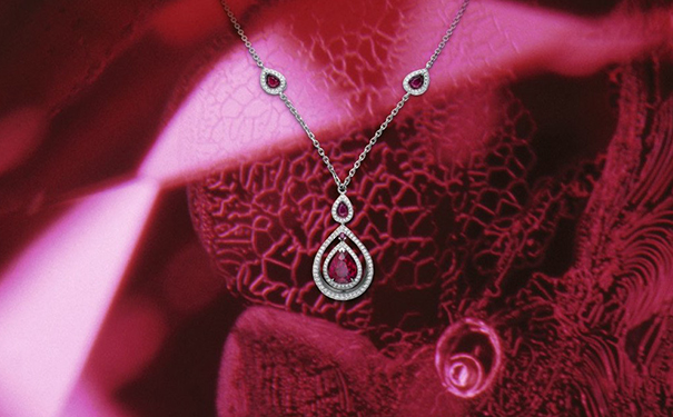 3个椭圆形包裹体