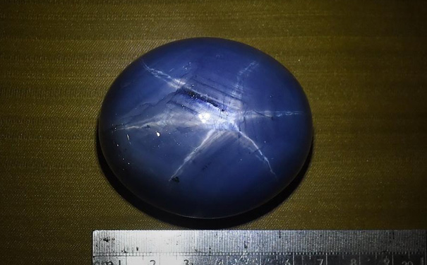 亚当之星蓝宝石