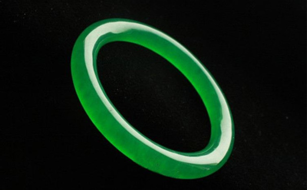 帝王绿翡翠手镯