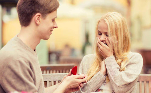 3000的求婚戒指合适吗