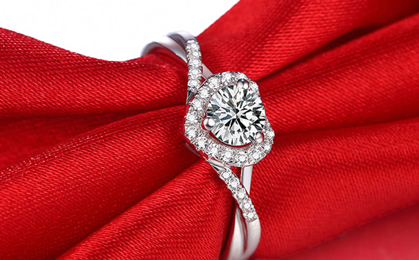 求婚戒指一般多少钱 