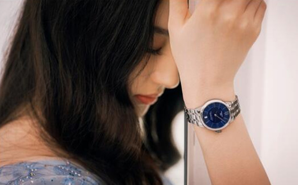 刘亦菲演绎天梭手表