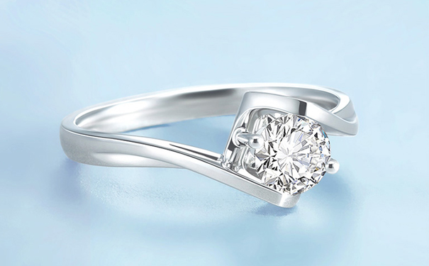 一克拉就等于100分