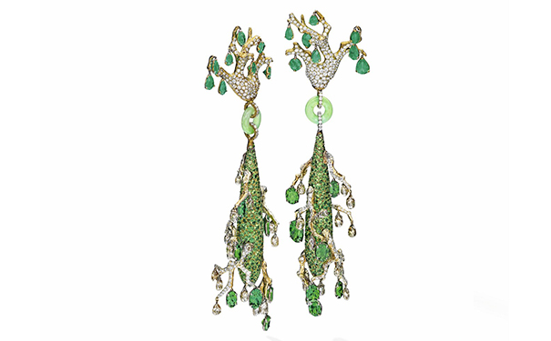 『Lot 1736』彩色宝石耳坠，by Wallace Chan