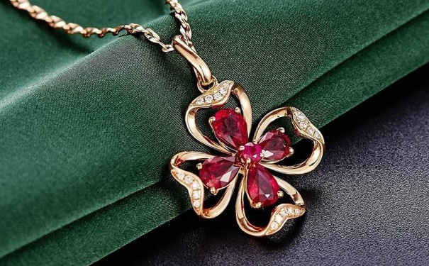 红宝石项链